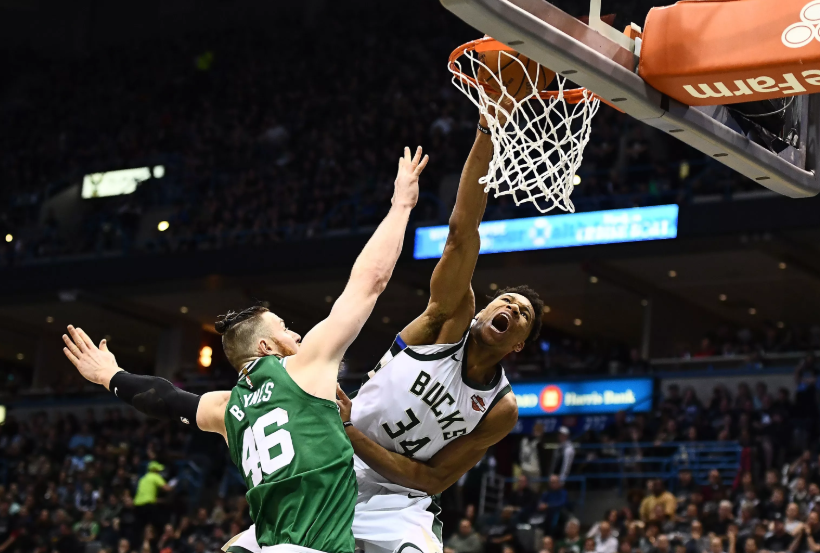 9体育-太狠了！埃因霍温刷新队史纪录备战英超窗口期马德里竞技临场应变，奥兰多魔术更衣室发声备战西甲